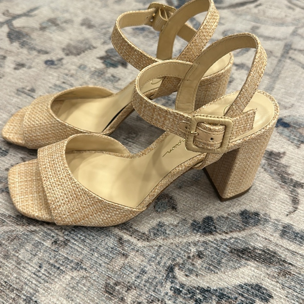 Jessica Simpson Raffie sandals - Picture 2 of 4